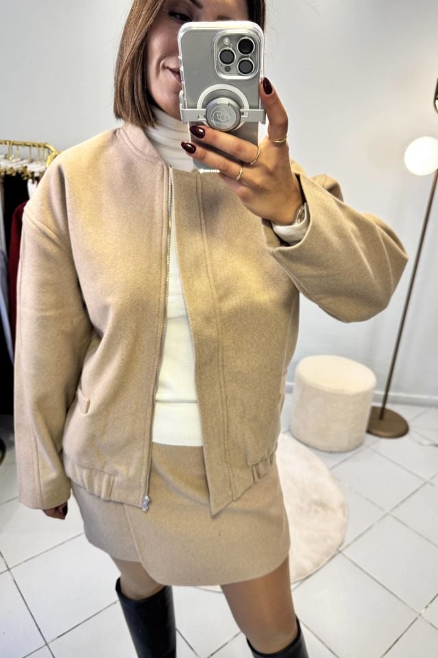 Premium Kaşe Etekli Bomber Ceketli Takım Bej