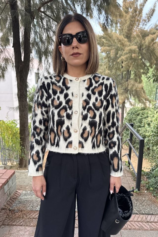 Gold Düğmeli Leopar Desen Hırka