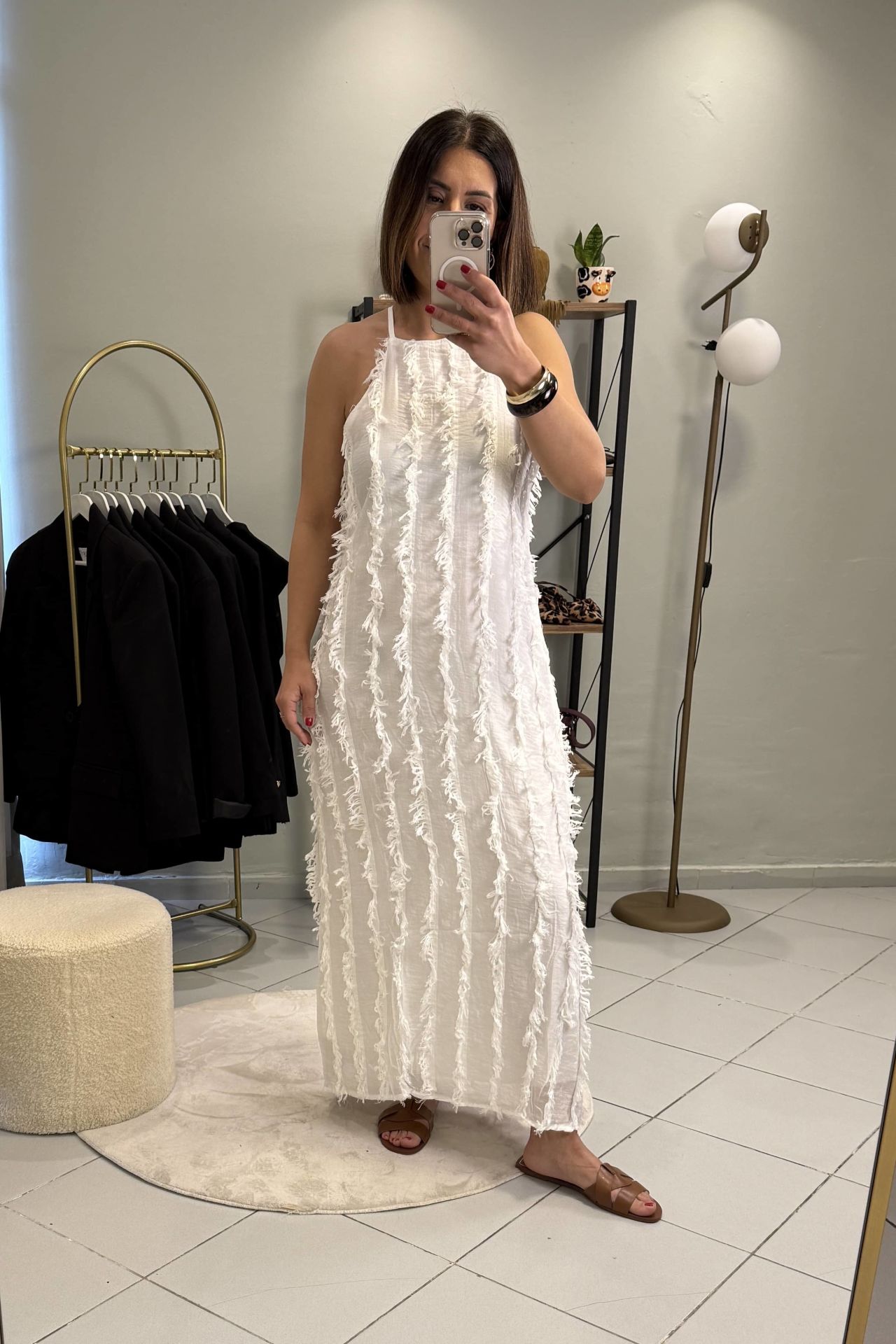 Halter Yaka Püskül Detaylı Maxi Elbise Beyaz