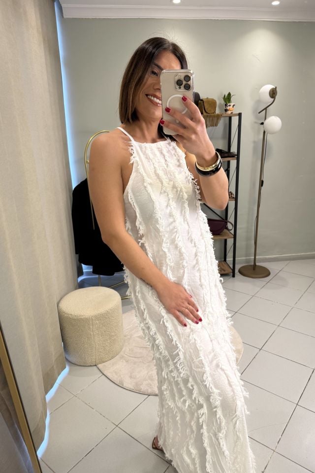 Halter Yaka Püskül Detaylı Maxi Elbise Beyaz
