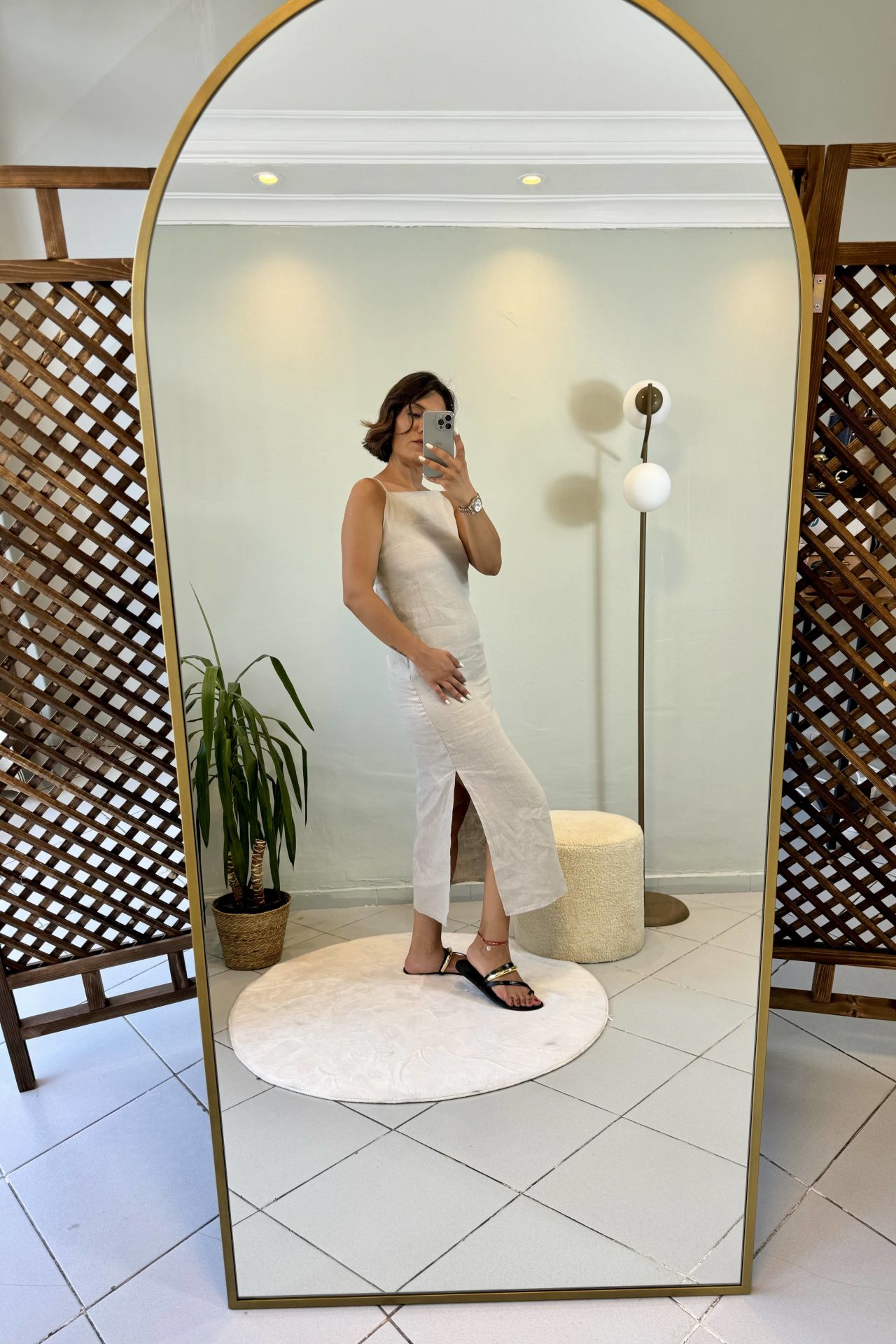 Keten Sırt Dekolteli Midi Yırtmaçlı Elbise Bej