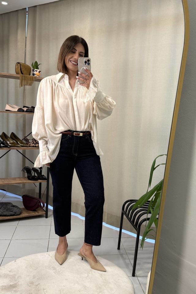 Büzgü ve Kol Detaylı Gömlek Ekru