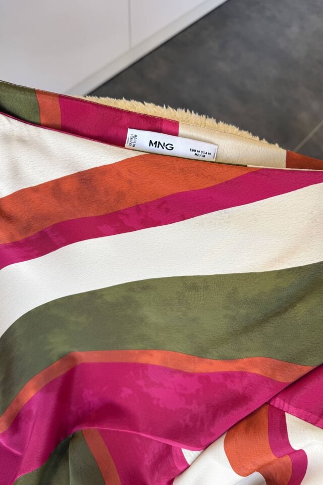 Asimetrik Akışkan Kumaş Midi Etek