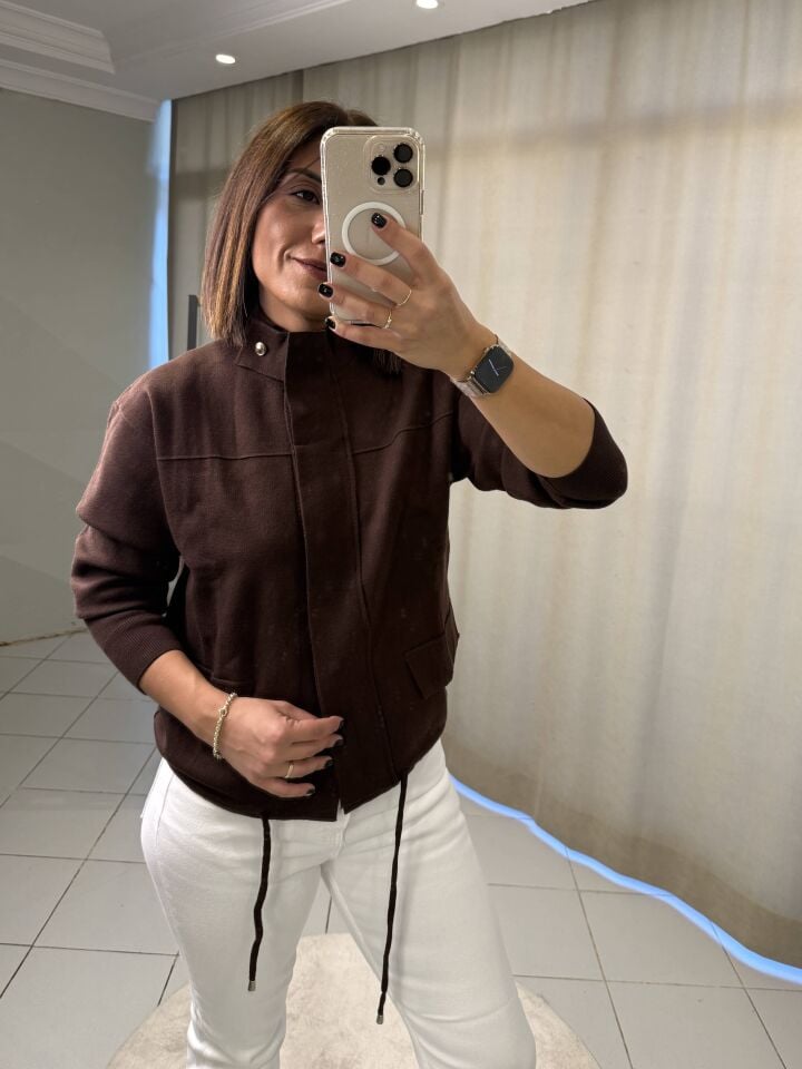 Dik Yaka Gold Düğme Hırka Acı Kahve