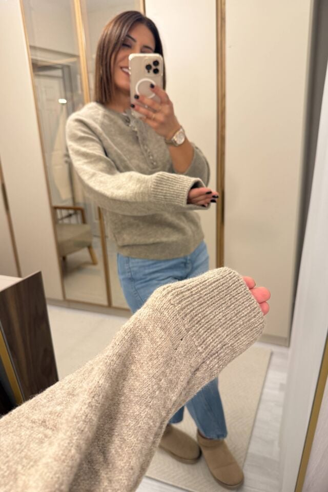 Düğme Detaylı Kazak Vizon