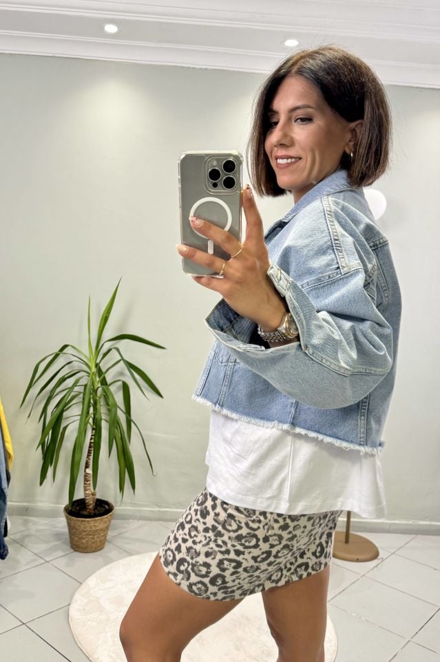 Kesik Etekli Crop Jean Ceket Açık Mavi