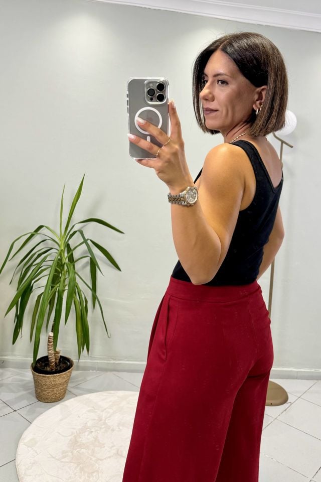 Kare Yaka Düğmeli Top Siyah