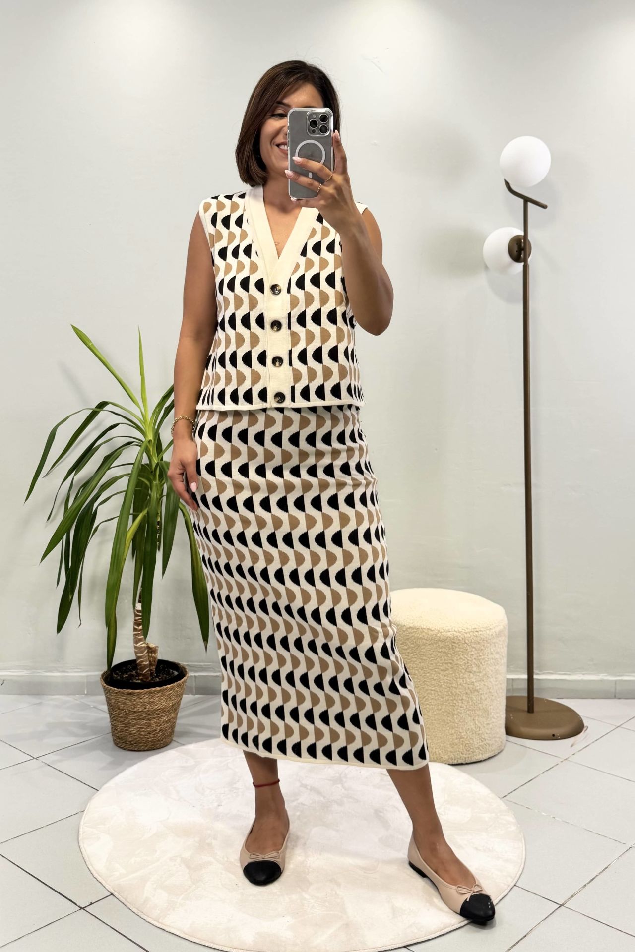 Triko Geometrik Desenli Yelek Etek Takım Krem