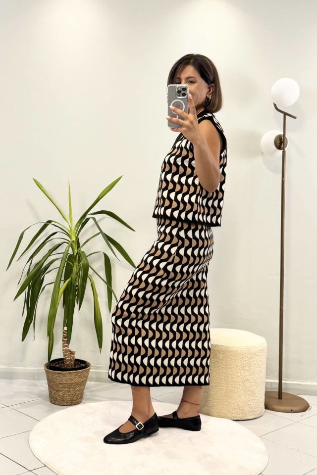 Triko Geometrik Desenli Yelek Etek Takım Siyah