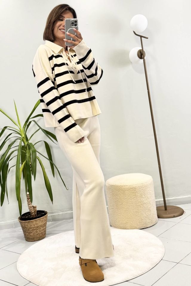 Triko Çizgili Bağcıklı Yaka Kazak Pantolon Takım Krem